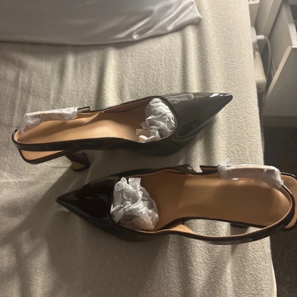 Elegant Black Patent Leather Women's Heels